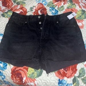 Old Navy NWT size 10 OG High Rise Shorts